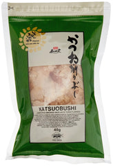 Katsuobushi Bonito Flocken – Aus 100 Prozent getrootkenem und Geräuchertem Bonito Tunfisch – Ideal für die Japanese Küche – 1 x 40 g