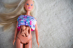 Simba 105733333 - Steffi Love Welcome Twins, Păpușă însărcinată, cu gemeni, cu masă de înfășat și cadă, accesorii, Păpușă la modă, 29 cm, pentru copii de la 3 ani în sus