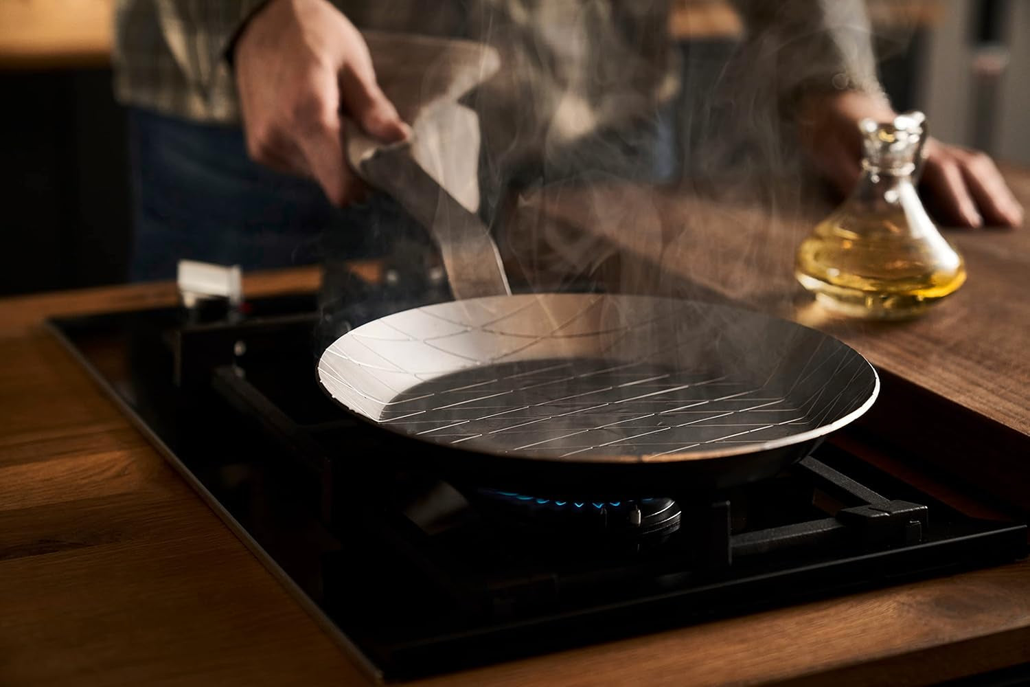 Tigaie de fier ZWILLING FORGE, robustă pentru arome speciale de prăjire Oale si Tigai Naty Shop