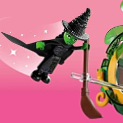 LEGO Wicked Üdvözöljük az Emerald City toronyjátékban, Glinda és Elphaba mini babák, ajándék filmrajongóknak és 9 éves kortól a babaházakat kedvelő lányoknak és fiúknak 75684 Építőkészletek Besuche den LEGO-Store