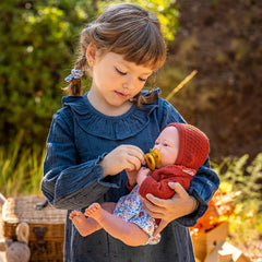 jc toys- Muñeca La Newborn recién nacida de 38 cm, de vinilo Suave, colección Nature, Con ropa floral, chupete y Peluche, niña, desinada en España por Berenguer, +2 años