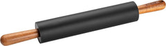 STAUB Teigroller, Nudelholz, Hossz: 45 cm, Rollbreite: 26 cm, Schwarzes BPA-freies Silikon és Akazienholz, Ergonomischer Griff, Schwarzes und Braun