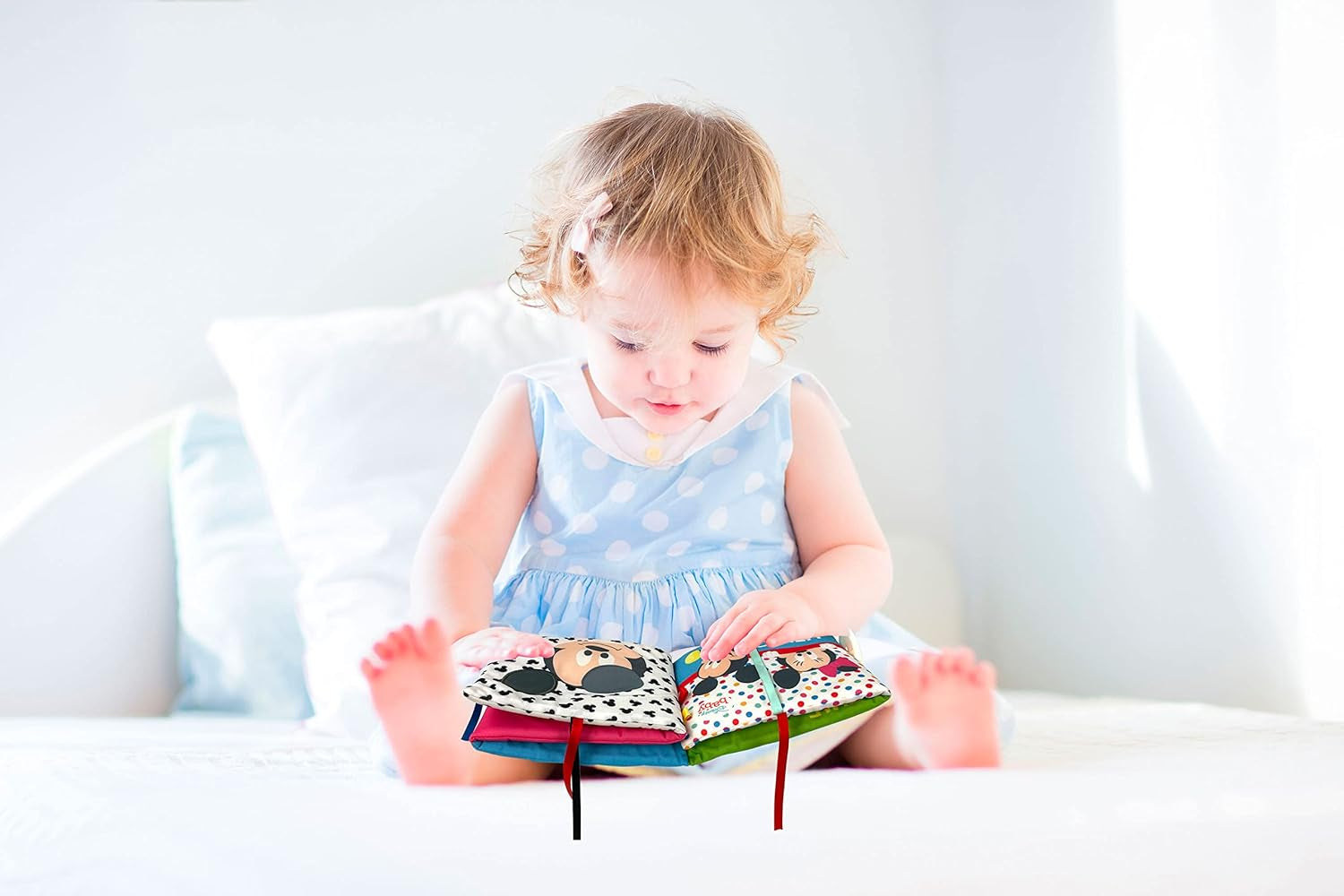 Clementoni 17721 Disney Baby - Carte din țesătură, jucărie versatilă pentru copii pentru călătorii, carte ilustrată cu elemente crepitante și scârțâitoare, pentru nou-născuți de la 0 luni Jucarii Bebe Naty Shop