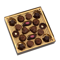 Lindt csokoládédoboz, egyenként 18 pralinéval, 6 választékban, 90 grammos Naty Shop csokoládé
