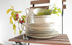 MÄSER 931371 Serie Nottingham Vintage Teller-Set Für 4 Personen, 8-Teiliges Tafelservice Mit Speiseteller Und Suppenteller Im Unregelmäßig Runden Retro Look, Steinzeug, Beige Seturi vesela masa Naty Shop