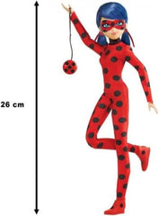 BANDAI - Miraculous katica - Ankleidepuppe 26 cm - Katicabogár - P50001