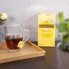 Twinings Earl Grey - Ceai negru în pliculețe, rafinat cu aromă de bergamotă - Ceai negru răcoritor din China, 25 pliculețe (50 g) (pachet cu 4)