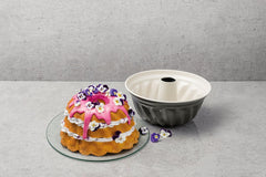 Dr. Oetker Gugelhupfform Ø 22 cm BACK-TREND, Backform Für Gugelhupf, Runde Bundform Aus Stahl Mit Keramisch Verstärkter Antihaft-Beschichtung (Farbe: Creme/Anthrazit), Menge: 1 Stück Formák és tálcák sütéshez Naty Shop