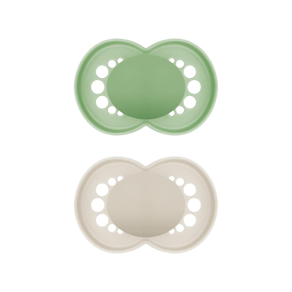 Suzete MAM Original, pachet de 2, suzete pentru bebeluși prietenoase cu dinții, fabricate din materiale sustenabile și bioregenerabile, tetine din silicon MAM SkinSoft, cu cutie pentru suzetă, 6-16 luni, verde/bej
