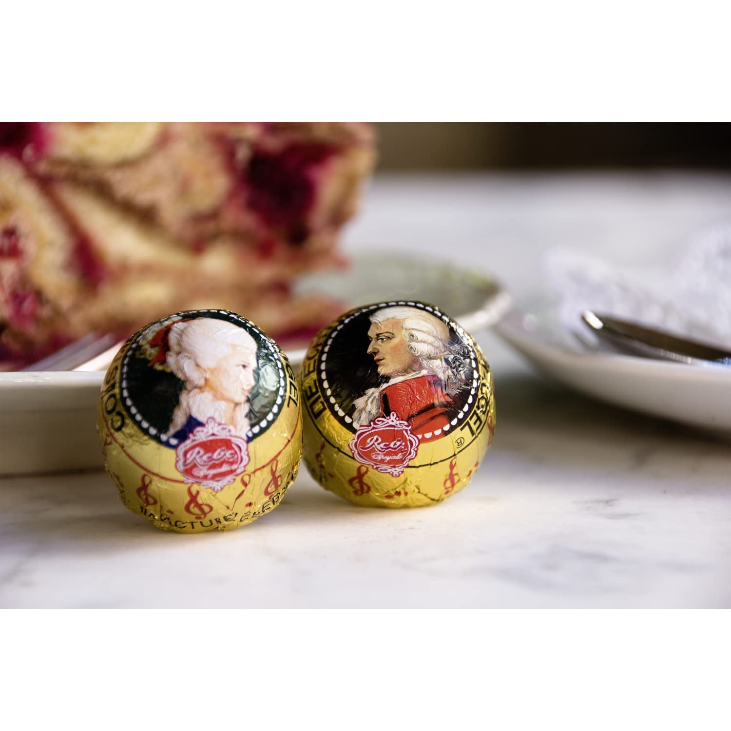 Reber Mozart golyók - 5 zacskó 5 édesség karácsonyi kiadásban - Eredeti Reber Mozart golyók, étcsokoládéból, marcipánból és nugátból