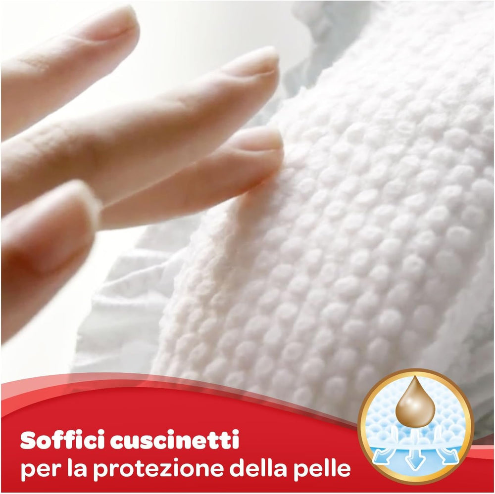 Scutece Huggies Extra Care pentru bebeluși, mărimea 1 (2-5 kg), foarte absorbante, protecție completă, design Disney, 40 buc.