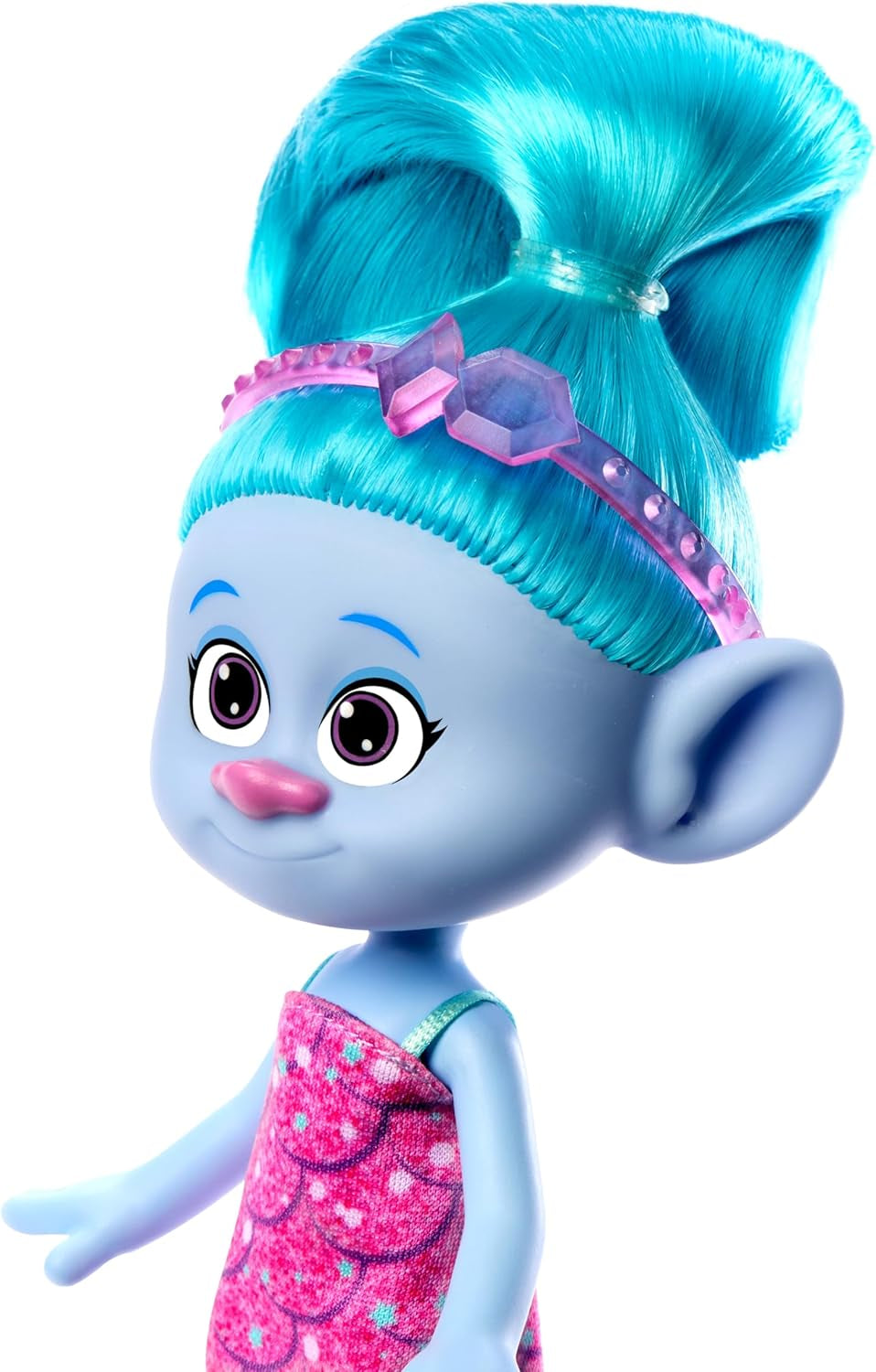 Păpușă Mattel DREAMWORKS TROLLS United We Stand – Surprize Păroase Chenille cu păr albastru strălucitor, bentiță mov, pentru copii cu vârsta de 3 ani și peste, HNF15