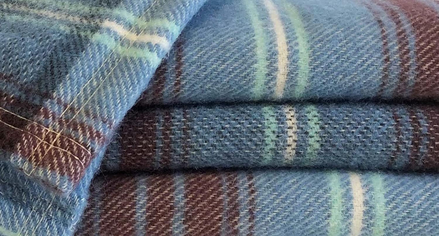 Pătură Poyet Motte, lână, vinete, 220 X 240 Cm Plapumi si pilote Naty Shop