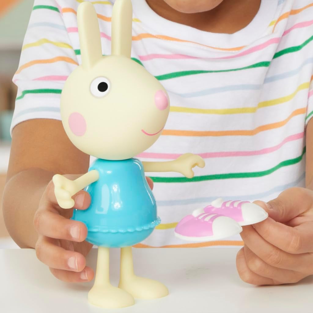 Peppa Pig Luisa Löffel Anziehspaß Figur, 15 cm große Puppe für Mädchen mit Accessoires und Kleidung zum Anziehen, interaktives Spielzeug-Set für Kleinkinder ab 3 Jahren