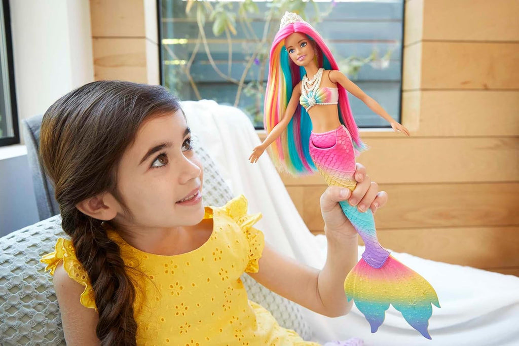 Barbie Dreamtopia Rainbow Magic Mermaid, Barbie Mermaid cu păr curcubeu, păpușă care își schimbă culoarea activată de apă, jucărie de la 3 ani, cadou pentru fete, GTF89 Papusi Naty Shop