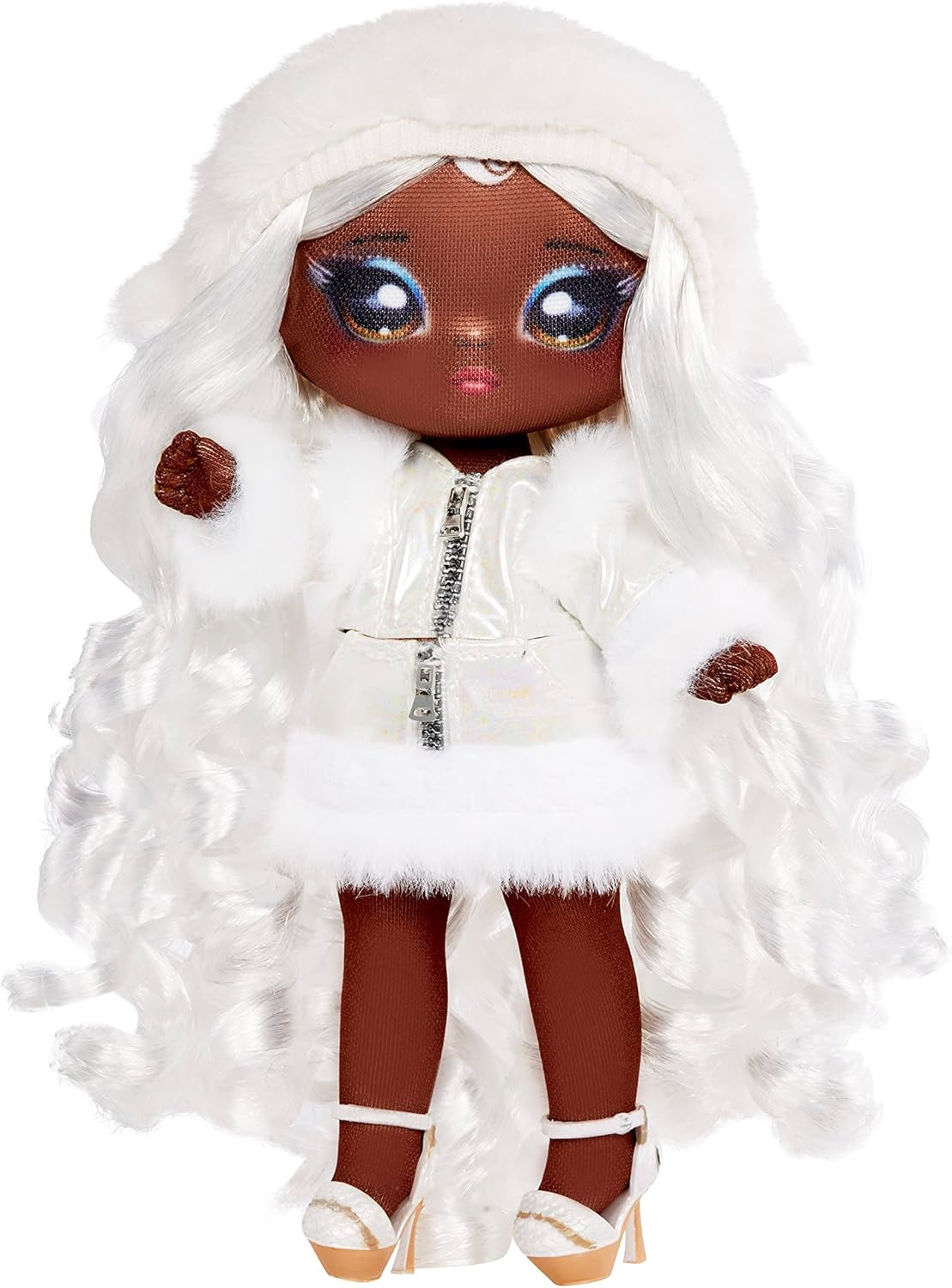 N/A! N/A! N/A! SurpriseCozy sorozat – Evie VON HOO – Schneeule Modepuppe aus softe Plüsch mit weissen Haaren, Mütze, Outfit und Flauschiger Anhäntagetasche – Tolles Geschenk für Kinder ab 5 Jahren 119357EUC