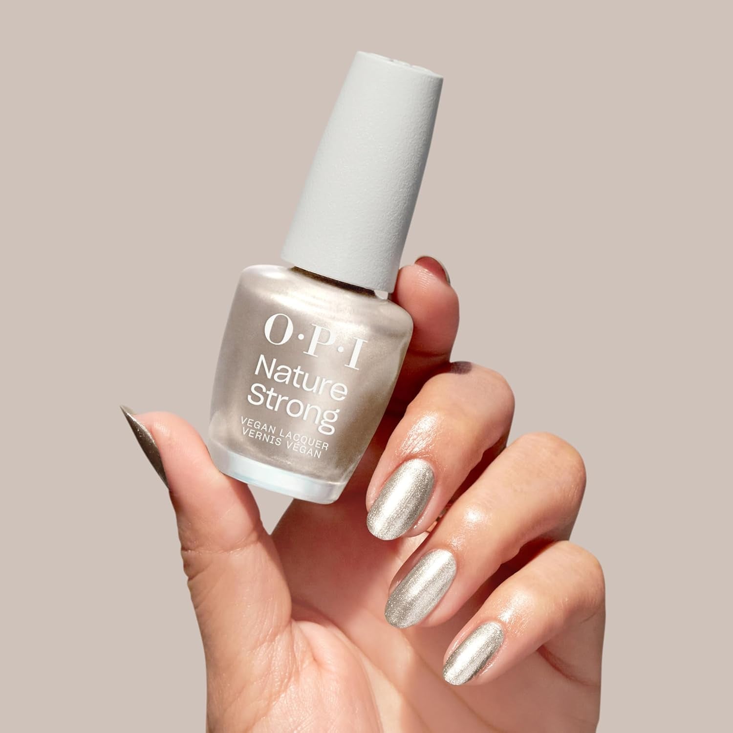 OPI Nature Bright Glitter & Shimmer - hosszantartó körömlakk innovatív, természetes összetevőket tartalmazó vegán formulával - a fényes körmökért