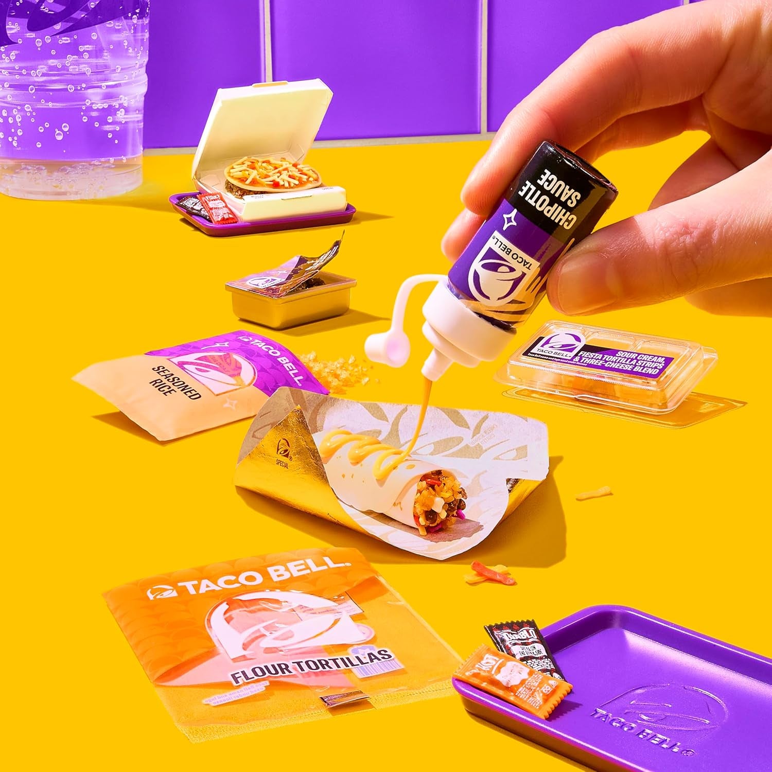 MGA's Miniverse Make It Mini Taco Bell Series 1 - Mini-Sammlerstücke, DIY, Kunstharz-Bastelspiel, Nachgebildete Lebensmittel, Nicht Essbar, Für Sammler & Kinder ab 8