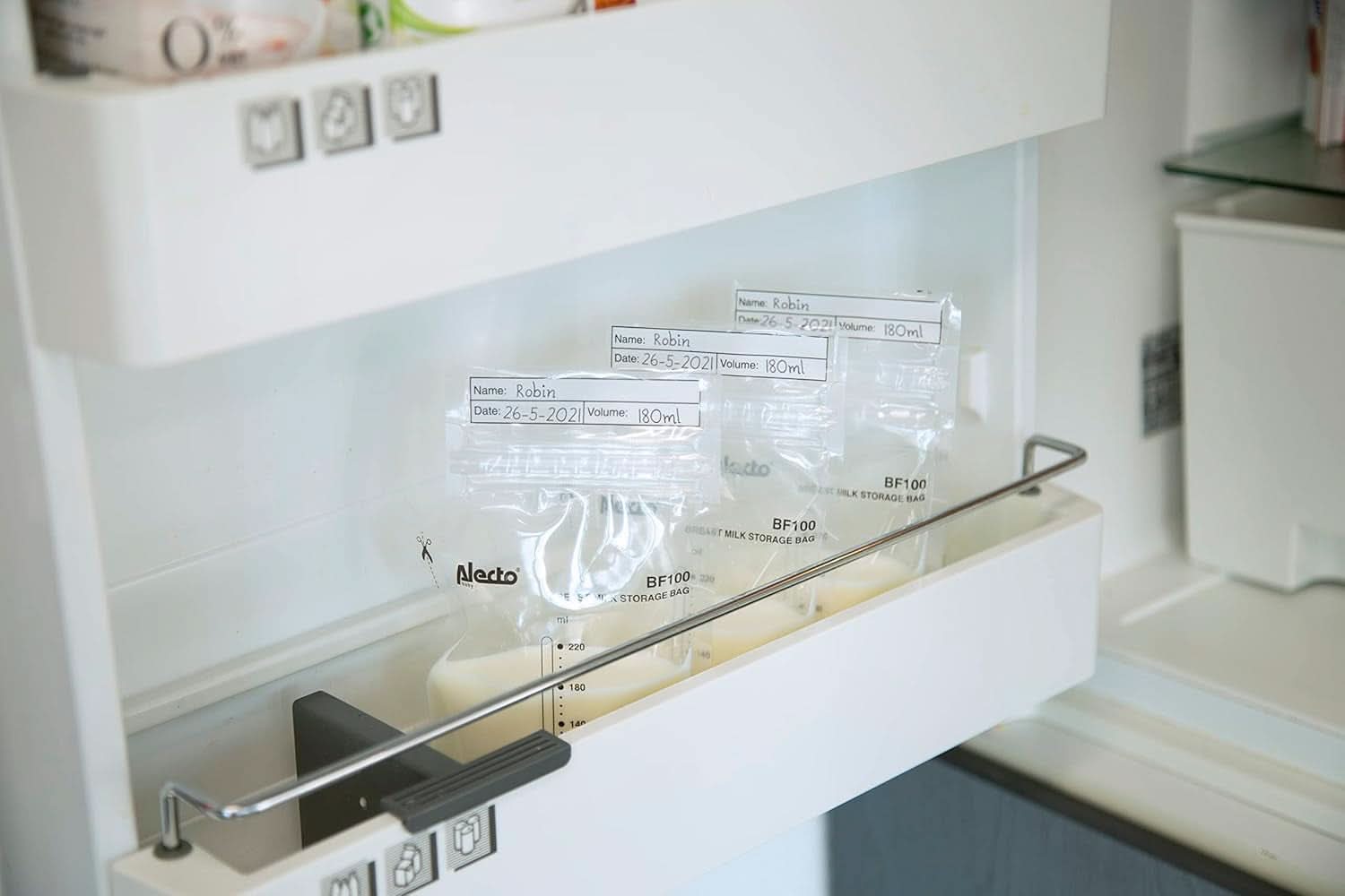 BF100 Anyatej tároló táska - Anyatej tartó - űrtartalom 220 Ml - 100 db - Átlátszó élelmiszerek és szoptatási kiegészítők Bebe Naty Shop