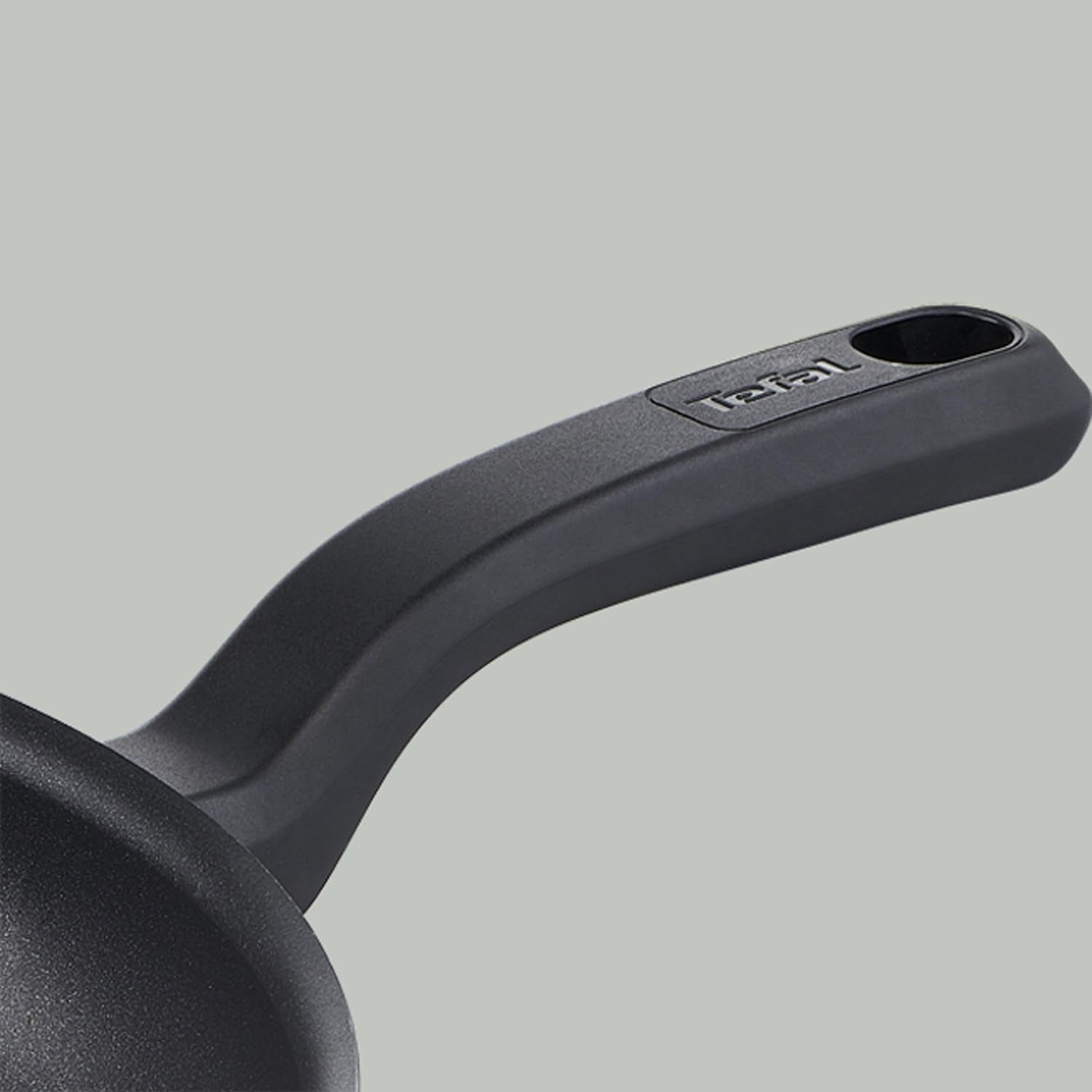 Tefal D52606 Resist, acoperire antiaderentă din titan Oale si Tigai Naty Shop