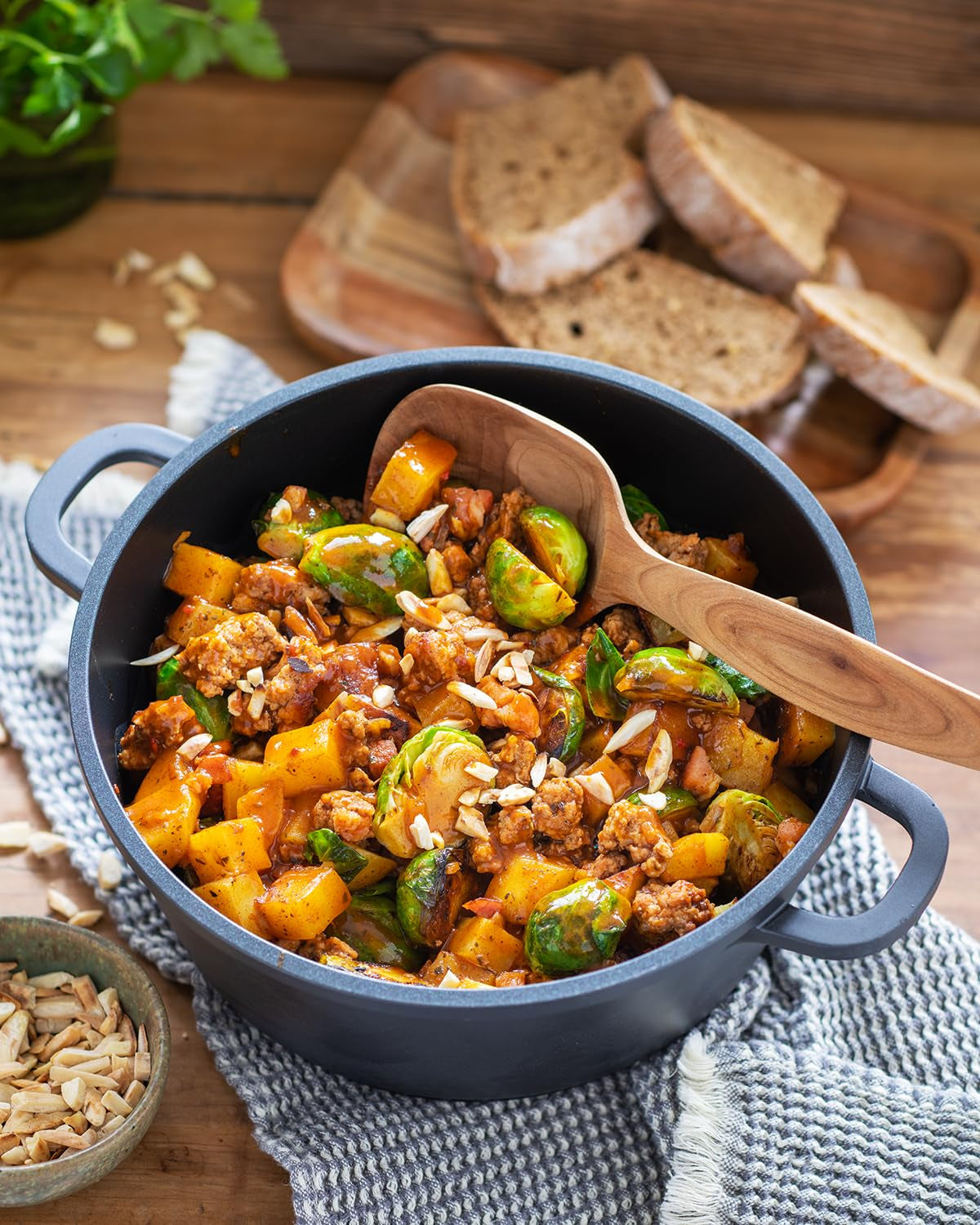 MAGGI Fix für Bauern-Topf mit Minkfleisch, Würzmischung, mit natürliche Ingredient*, für 2 Portionen, 1er Pack (1 x 39g )