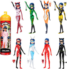 Bandai - Miraculous Ladybug - Doll Marinette Colour Change Surprise - Păpușă articulată Miraculous, 26 Cm + 3 surprize - Model aleatoriu - P50390 Papusi Naty Shop Păpușă surpriză Marinette Colour Change