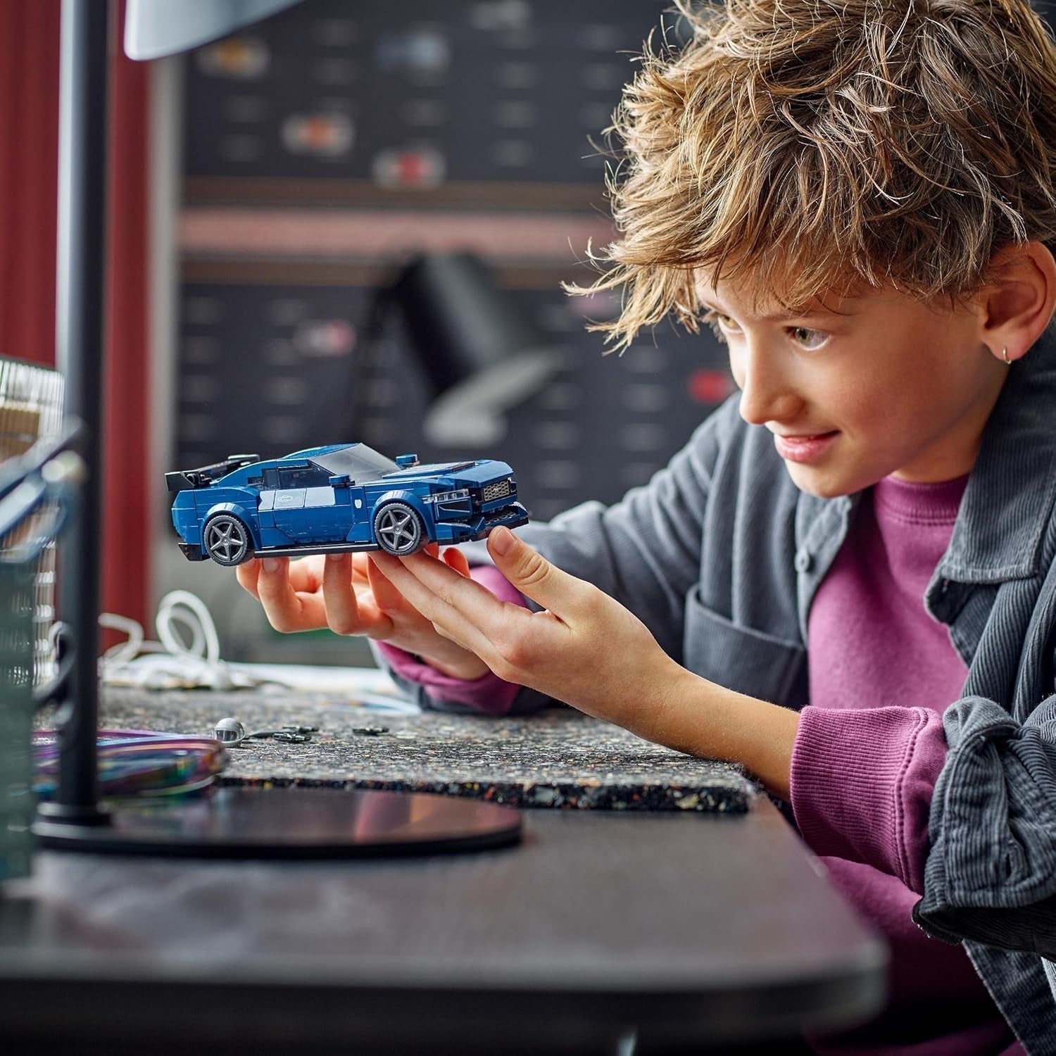 LEGO Speed Champions Ford Mustang Dark Horse Sportautó Minifigurák Autós játék gyerekeknek építeni, játszani és bemutatni, ajándék fiúknak, lányoknak és autórajongóknak 9 éves 76920 építőkészletek Besuche den LEGO-Store