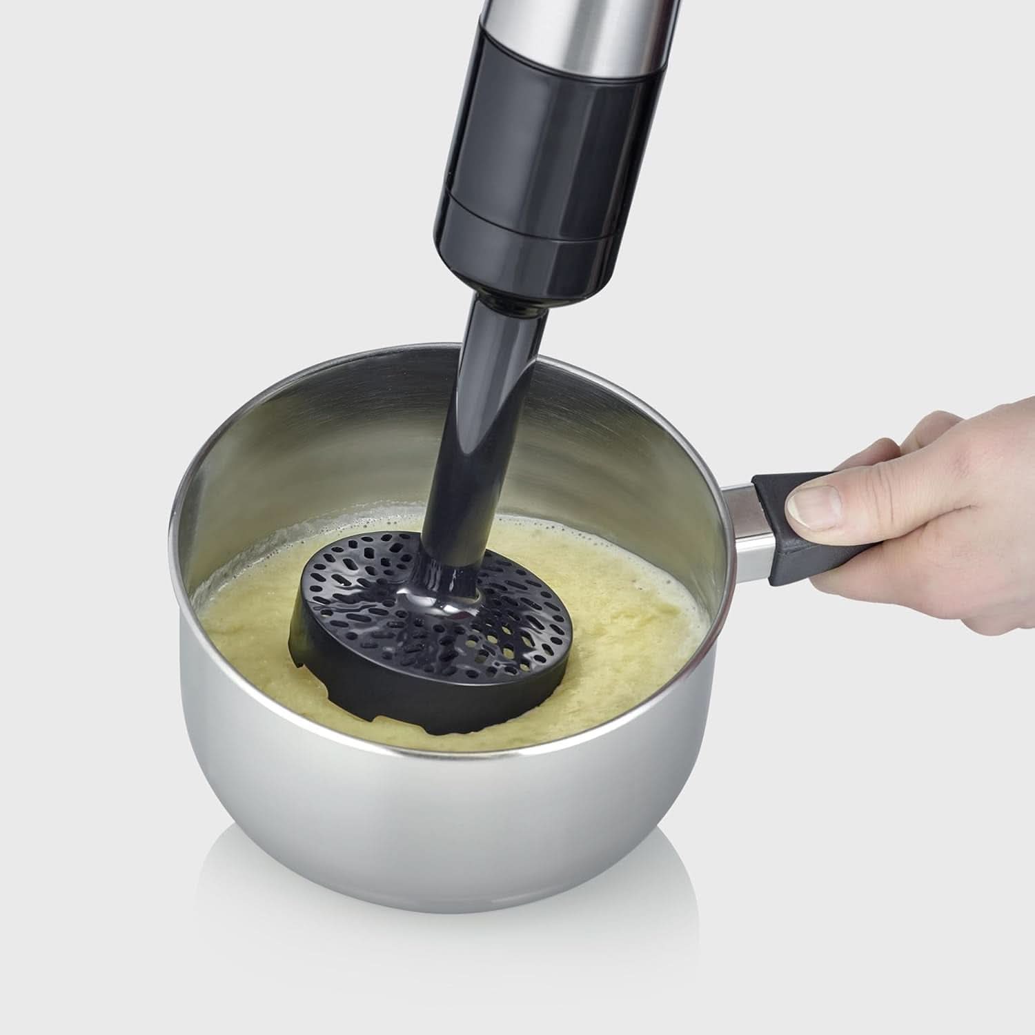 SEVERIN Kabelloser Stabmixer Mit Premium-Set, Abnehmbarer Mixstab, Mit Pürierstab, Multizerkleinerer, Mixbehälter, Kartoffelstampfer & Schneebesen, Schwarz/Edelstahl-Gebürstet, SM 3775 Mama si Copilul Naty Shop