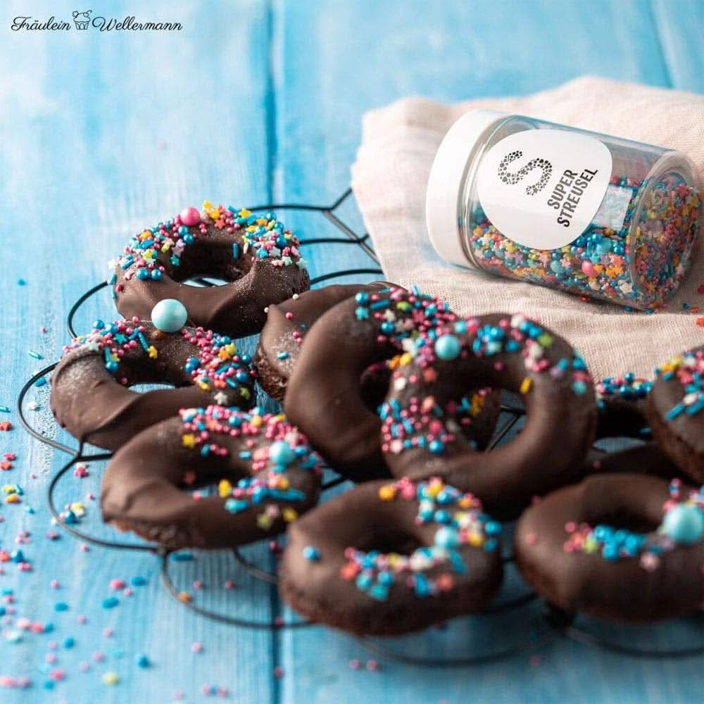 Super Streusel Luftikus, sprinkles multicolor, fundal albastru Sprinkles Naty Shop