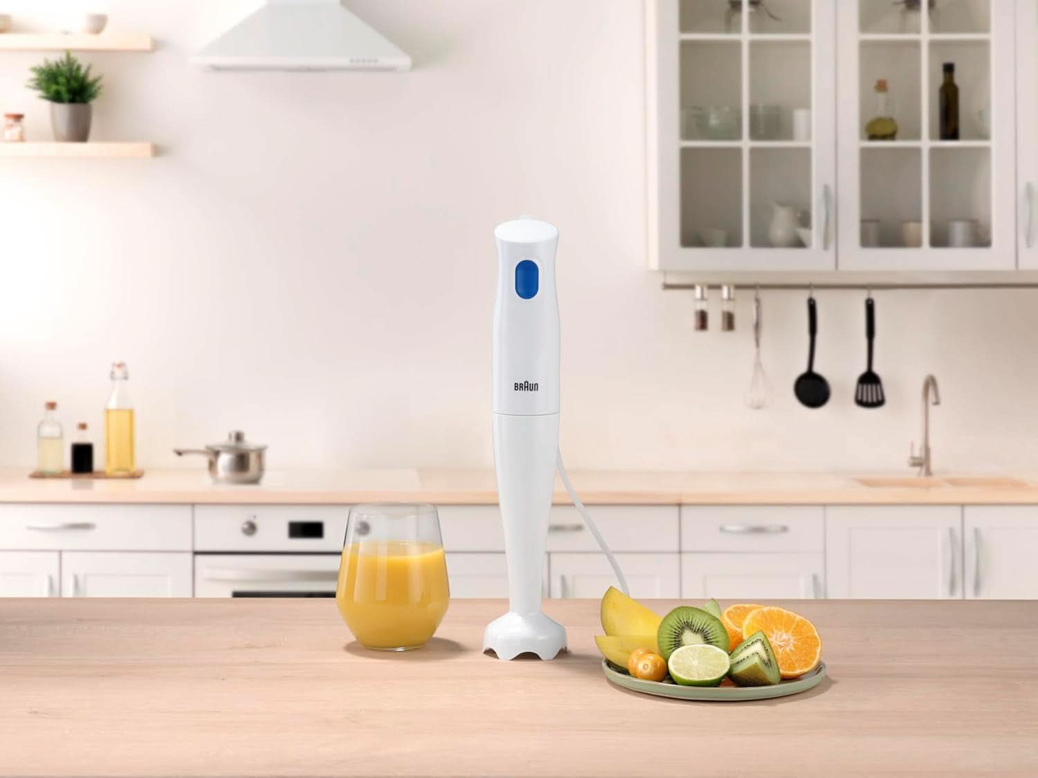 Braun Stabmixer MQ10.001PWH + Messbecher 600 ml, 5 Jahre Service, Leicht, Easytwist-System Zum Einfachen Wechseln Des Zubehören, Splash Control-Technologie Ohne Spritzer Kitchen Naty Shop