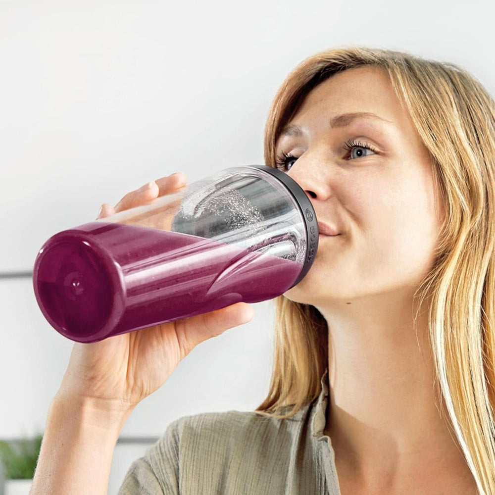 Bosch Mini-Standmixer Vitapower Serie 2 MMB2111S, Highspeed-Mixer, Bis Zu 40 000 rpm, Tritan Togo-Flasche 0,6 L, Trinkdeckel, Bruchsicher, Spülmasch.Geeignete, 450W, Silber/Sch Teilwarz Kitchen