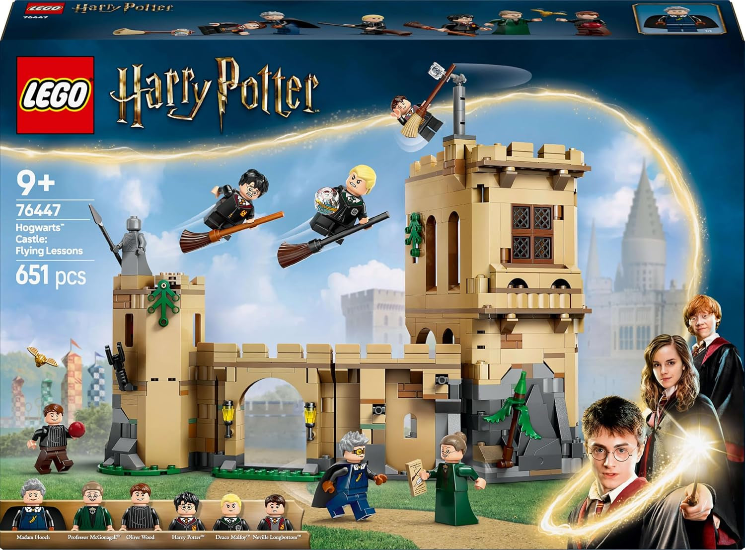 Roxfort kastély LEGO Harry Potter: Repülőleckék kalandjátékkészlet 6 gyűjthető minifigurával, beleértve Draco Malfoyt és McGalagony professzort, fiúknak és lányoknak való szerepjátékkészletet 9 éves 76447 építőkészlet Besuche den LEGO-Store