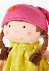 SIGIKID 39411 Păpușă mică moale pentru fete, jucărie pentru bebeluși, recomandată de la 6 luni, galbenă