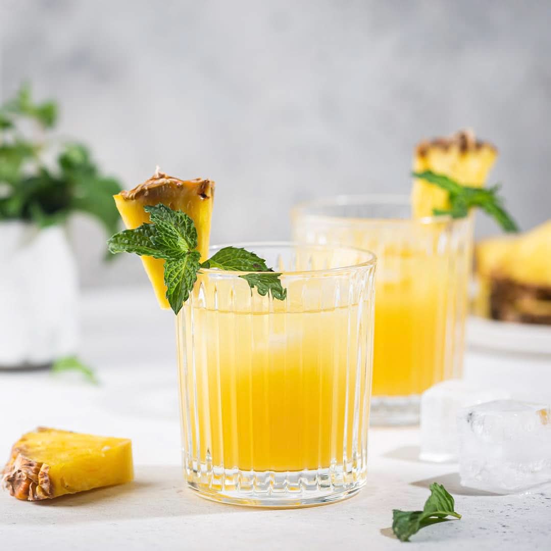 Rauch Happy Day Ananász | A trópusi ízek robbanása | 100% sűrített ananászléből készült | 6 x 1 literes, Tetra Prisma Alkoholmentes italok Naty Shop