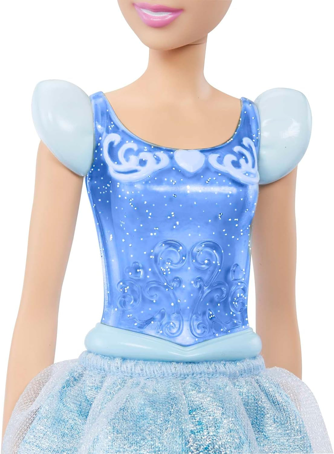 Mattel DISNEY Princess Hamupipőke mozgatható baba csillogó ruhával, levehető cipőkkel és tiarával, fésülhető haj a fodrászathoz, 3 éves kortól, HLW06 Naty Shop babák