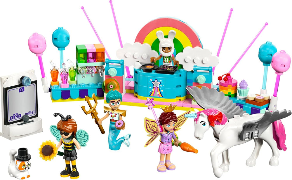 LEGO Friends Kostümparty mit Einhorn und Fee - Spielzeug für Mädchen ab 6 Jahren - Bühne, DJ-Pult, 4 Minipuppen, der Katze Churro und Einer Pferdefigur sowie lustigem Zubehör - Ajándékötlet - 42661