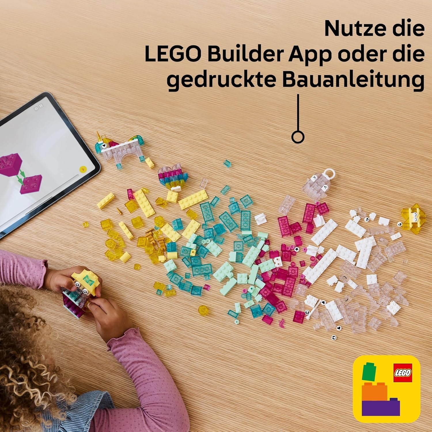 LEGO Classic Zauberbox mit durchsichtigen Steinen - Farbenfrohe Bausteine ​​und Aufhängersteine ​​- Einhorn, Drache, Pinguin und weitere Figuren - Bastelset für Mädchen & Jugen ab 5 Jahren 11040