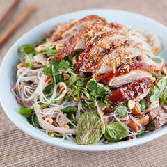 MAMA - Instant kacsa cérnametélt rizzsel, 30 db (30 x 55 GR) csomag