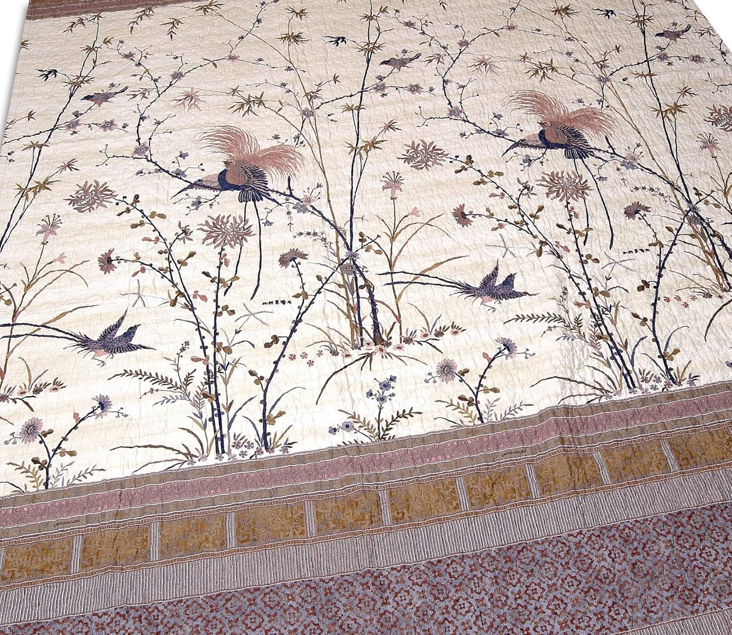 Bassetti Fong ágytakaró, 100 57 szál per cm² / töltet: 100% tiszta pamut, krém, 220X255 cm Bassetti ágyak és takarók