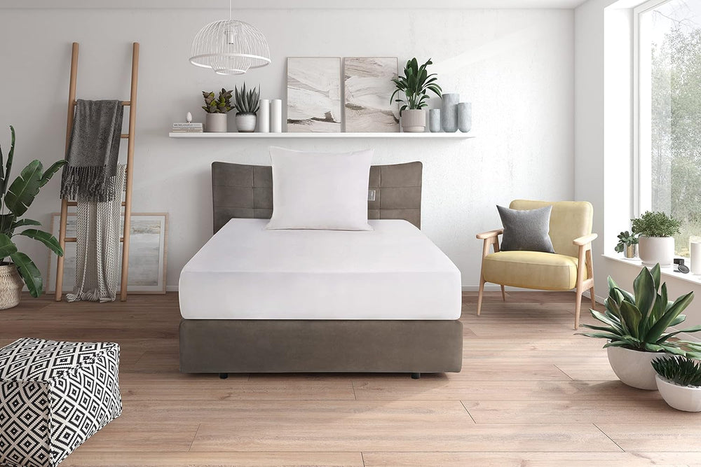 Pernă de puf Traumnacht comfort cu umplutură de puf de înaltă calitate și capac rezistent la puf din bumbac 100%, certificat Oeko-Tex, 80 X 80 cm, produs în conformitate cu standardul de calitate german Perne standard Naty Shop