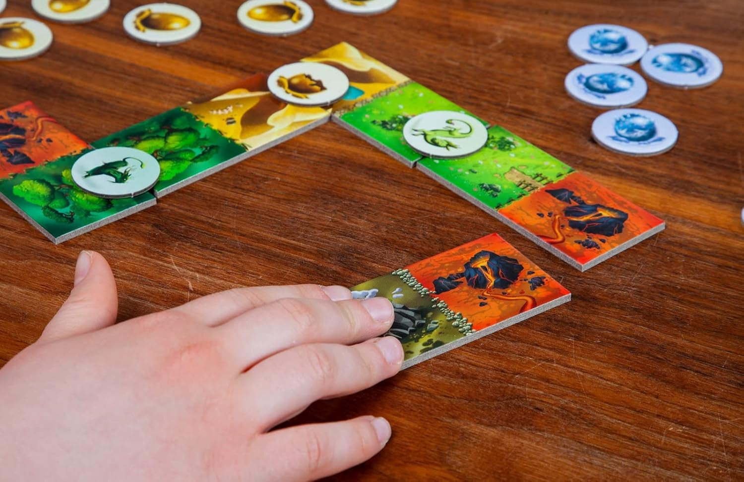 Pegasus Spiele 57111G – Dragomino *Az év gyermekjátéka 2021*, többszínű