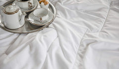 COLAS NORMAND paplan, atka- és antibakteriális, könnyű, 260 X 240 cm, hosszan tartó hatás, tökéletes higiénia, mikroszálas, puha és kényelmes, mosható, fehér 53130250 Paplanok és paplanok Naty Shop