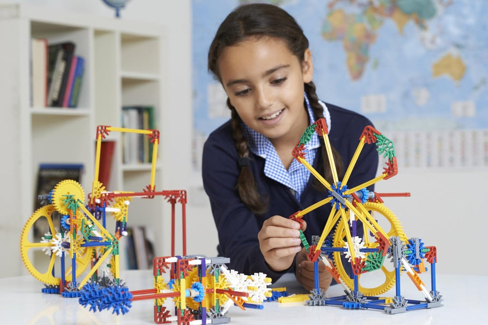 MINT-Forschung Getriebe-Baukastenset, K'NEX Bildung, Basic Fun, 79318, Lernset mit 3 funktionenden Designs, Technik für Kinder, Konstruktionsspielzeug für Jungen und Mädchen From 8 Jahren