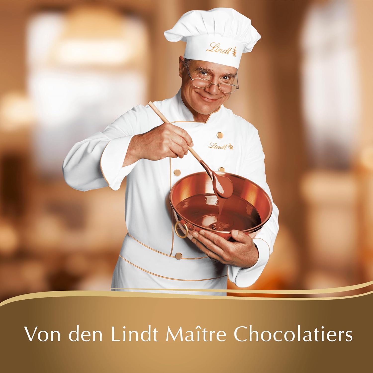 Lindt Creation Hazelnut De Luxe bár – étcsokoládé ropogós mogyoróval, krémes töltelékben