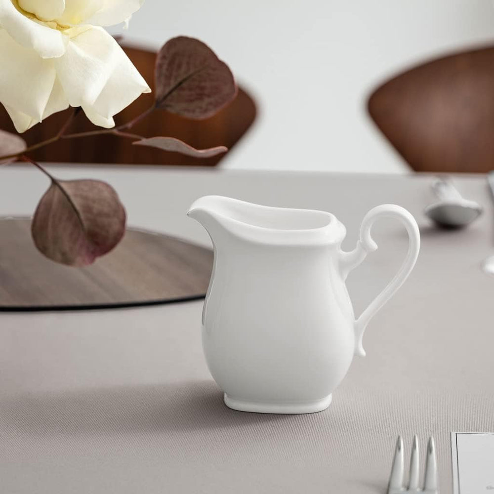 Villeroy & Boch Royal Milk Jug, ulcior mic de lapte cu design simplu, fabricat din porțelan premium de înaltă calitate, lavabil în mașina de spălat vase, 250 ml