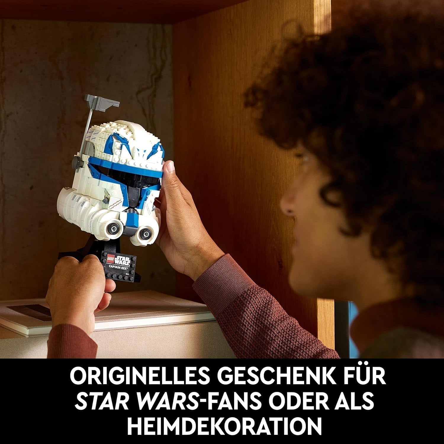LEGO 75349 Star Wars Kapitány Rex sisakkészlet Clone Wars gyűjthető modell 2023 sorozat szuvenír darab és ajándékötlet építőkészlet Besuche den LEGO-Store