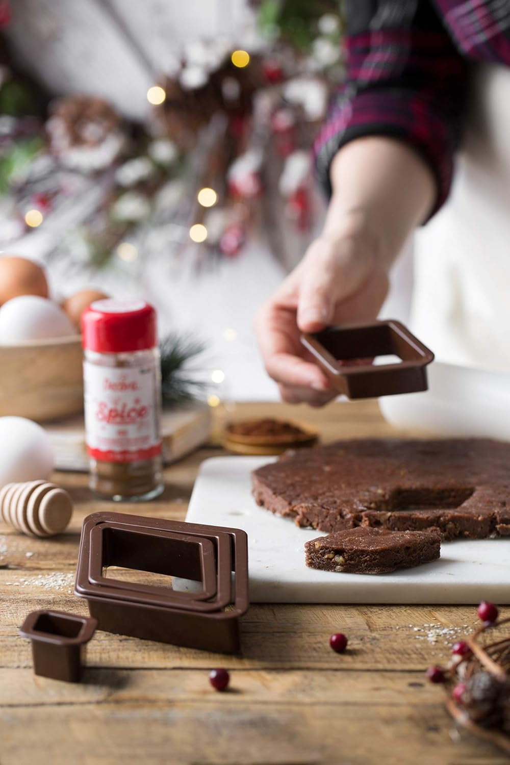 0255085 5 FORME DE BRÂNZĂ PENTRU MOSTACCIOLO DIN PLASTIC, 15x9x4 cm, MARO