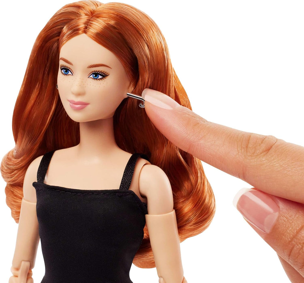 Mattel Barbie Basics Model 4 gyűjthető baba piros fürtökkel, fekete mini ruha és csizma, univerzális divat, kis mozgatható test és cserélhető fej, JBH74 Naty Shop babák