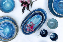 MÄSER 934092 Seria Frozen, Set de veselă ceramică pentru 4 persoane, Serviciu combinat cu 16 piese cu forme organice, Serviciu cu pete albastre, Gresie, Albastru închis