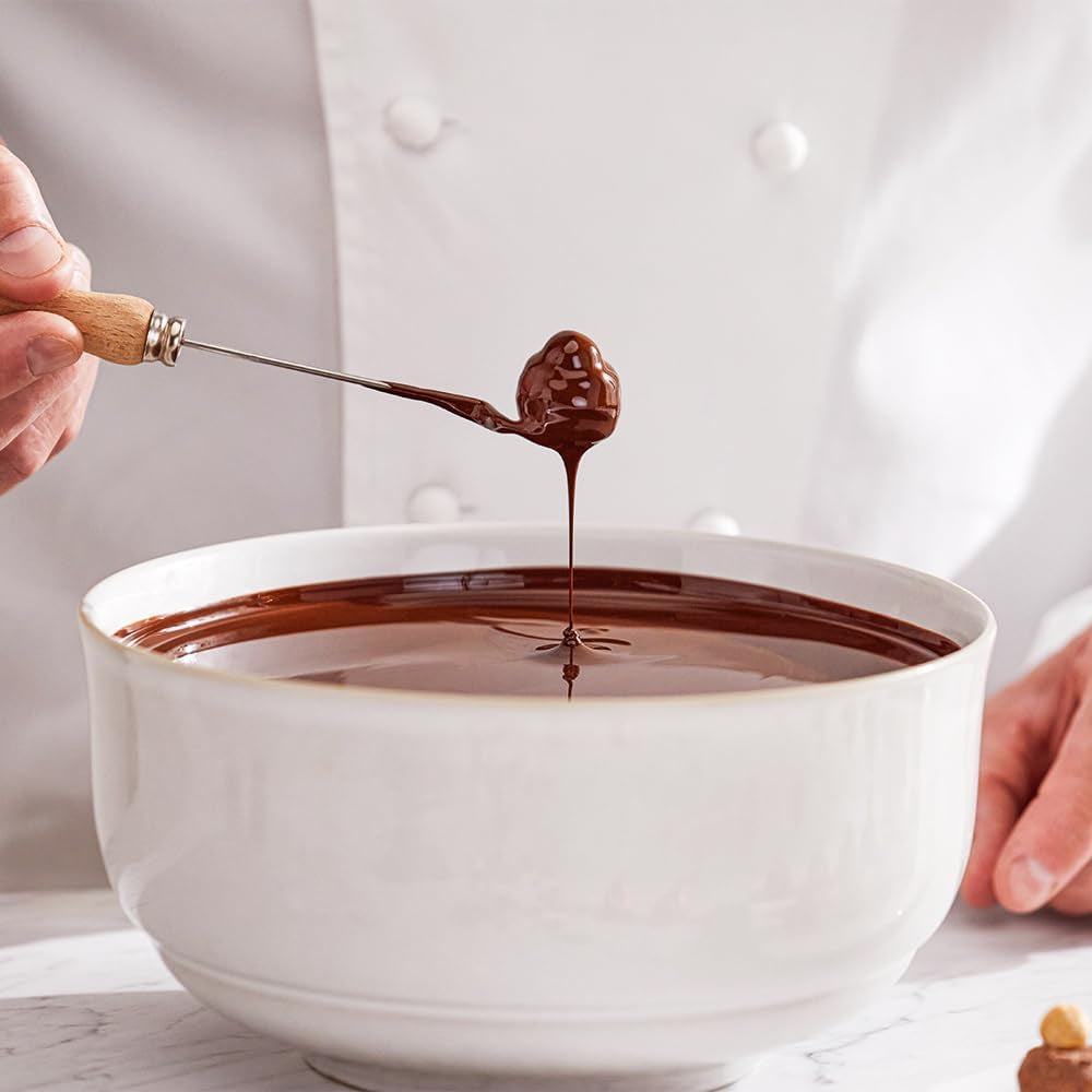 Csokoládé tejcsokis és mogyorós töltelékkel, 200g-os doboz